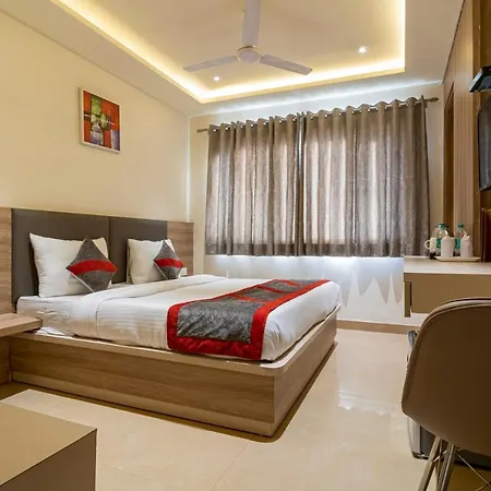 Hotel Tripple Tree - Karol Bagh